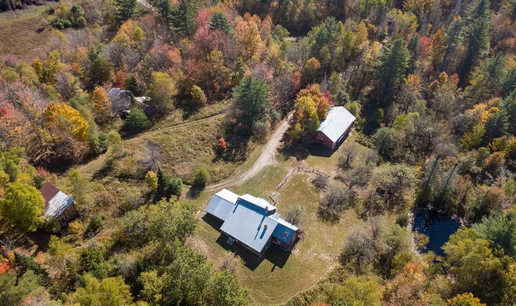 91 Venheim Road Lunenburg VT 05906