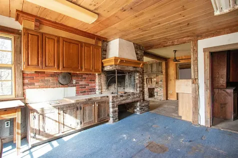 91 Venheim Road Lunenburg VT 05906