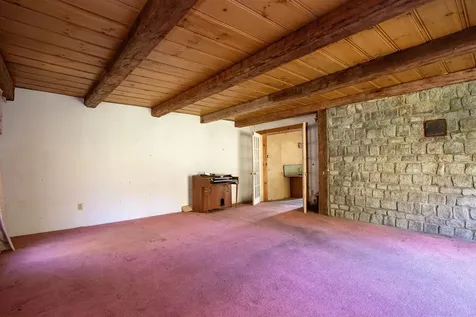 91 Venheim Road Lunenburg VT 05906