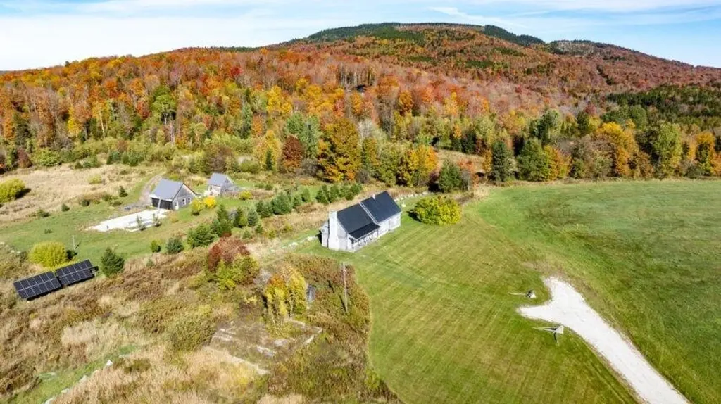 941 Line Farm Road Holland VT 05830