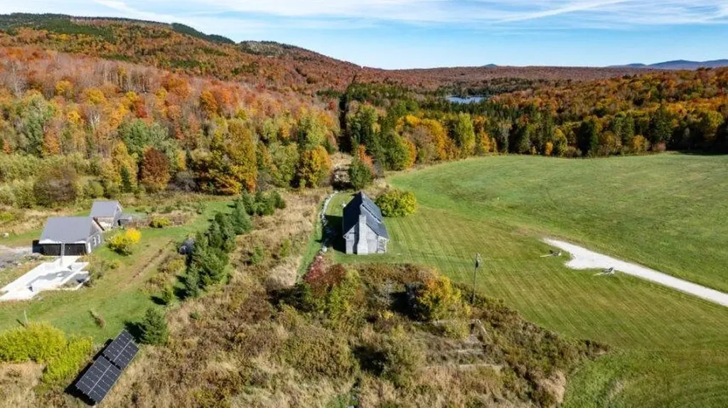 941 Line Farm Road Holland VT 05830