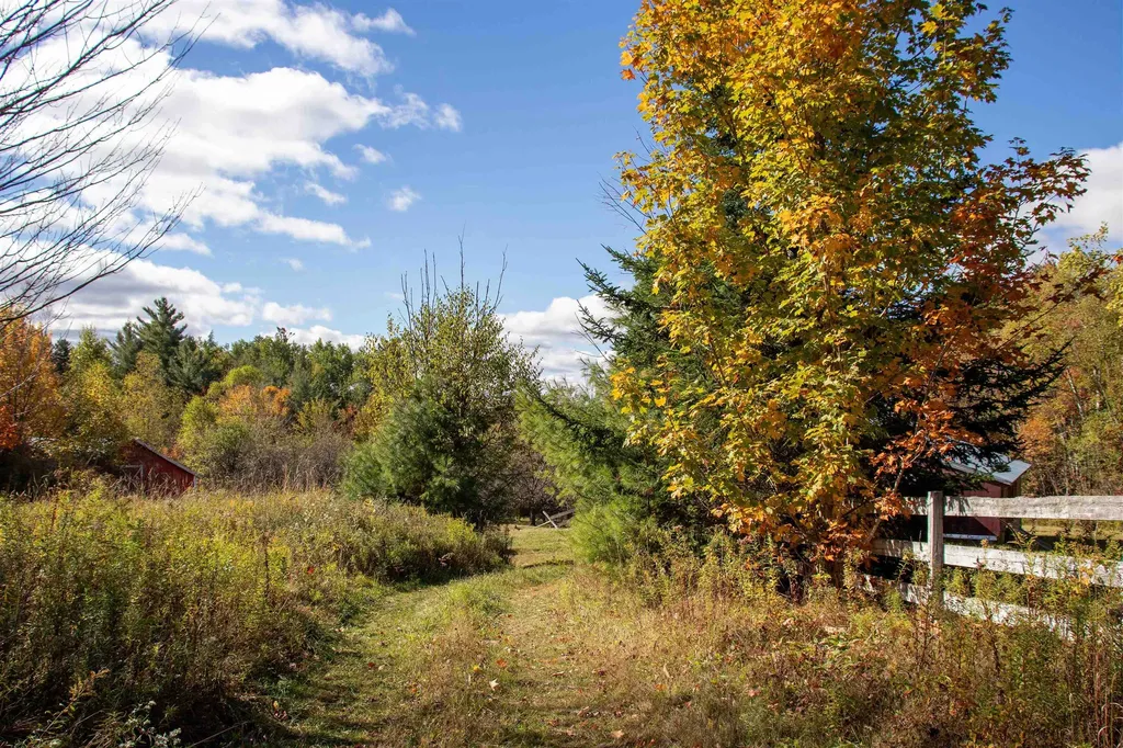 91 Venheim Road Lunenburg VT 05906