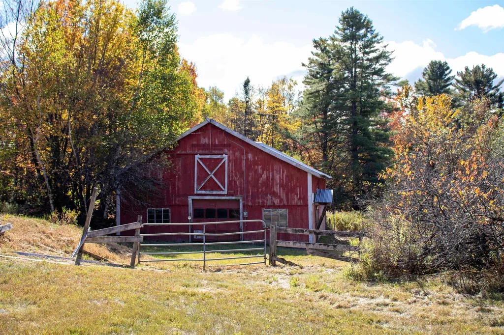 91 Venheim Road Lunenburg VT 05906