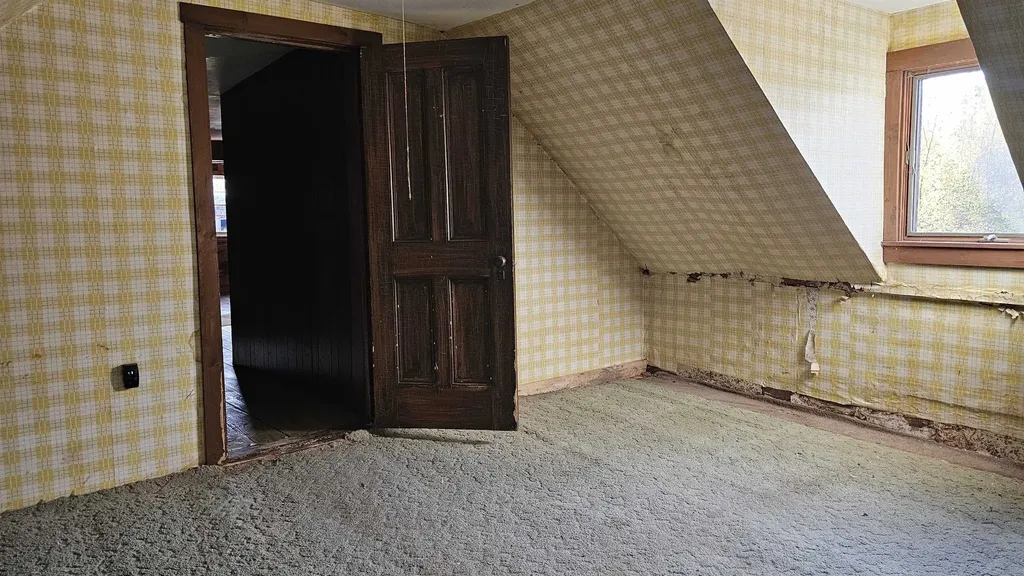 91 Venheim Road Lunenburg VT 05906