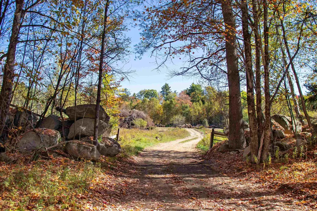 91 Venheim Road Lunenburg VT 05906