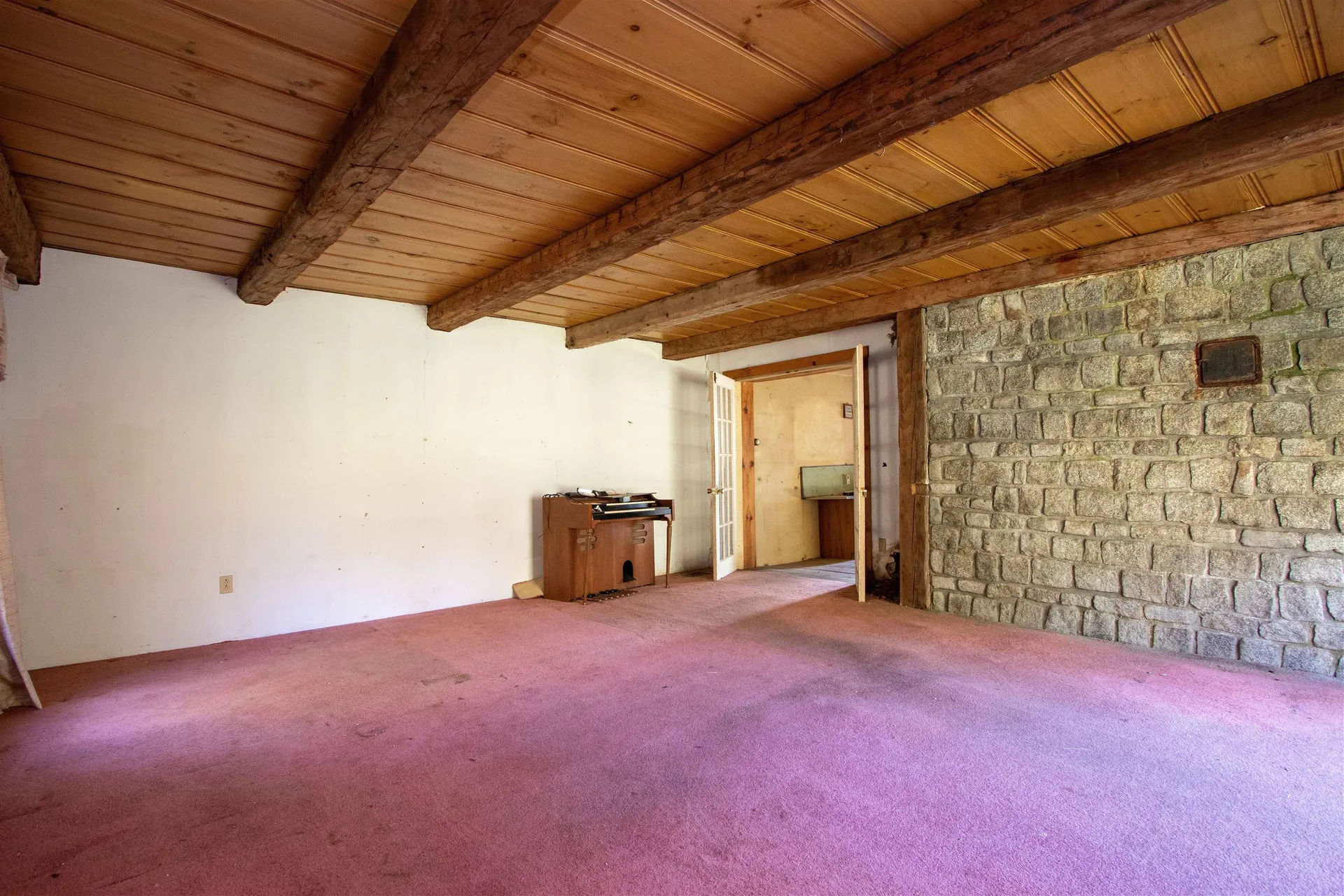 91 Venheim Road Lunenburg VT 05906