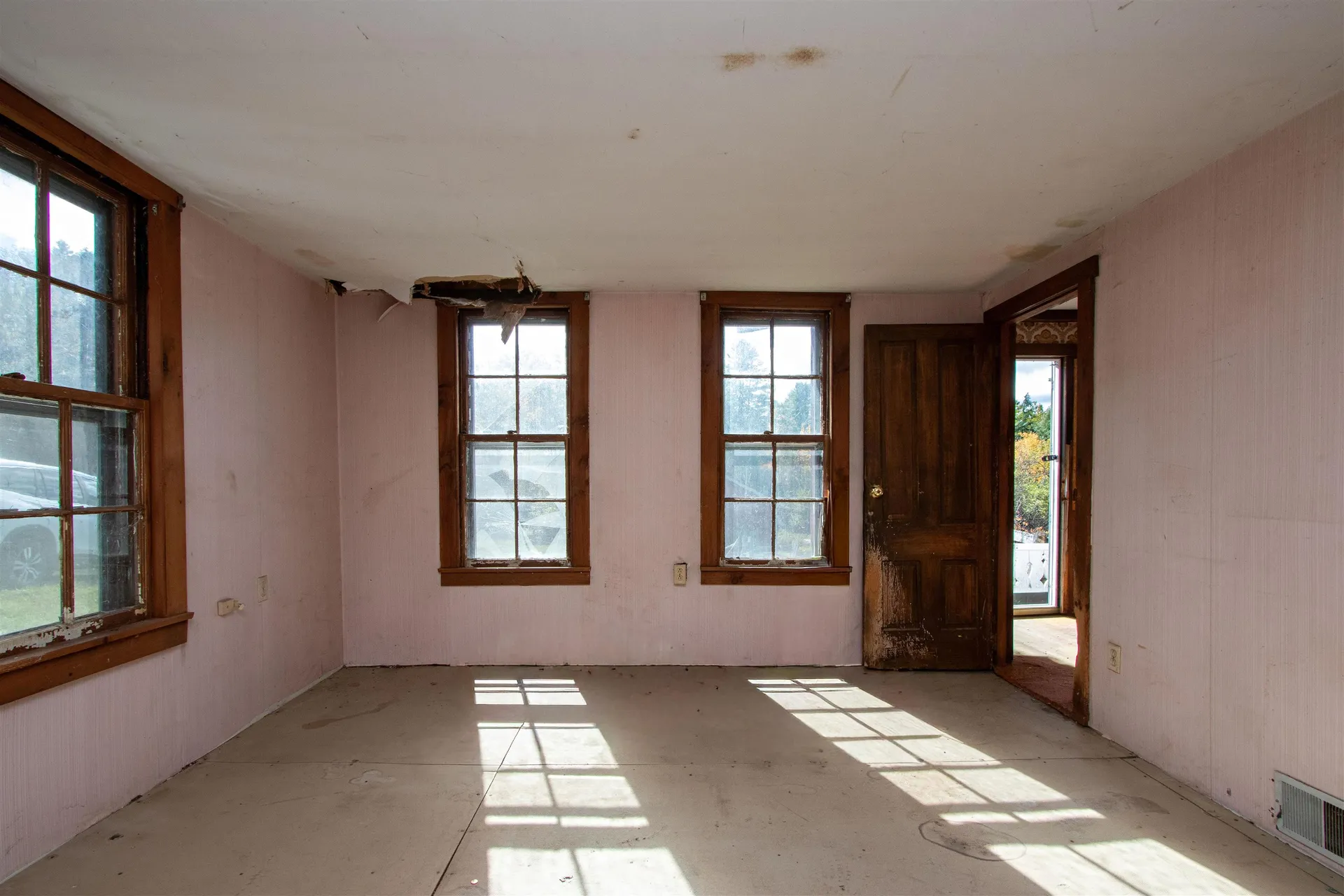 91 Venheim Road Lunenburg VT 05906