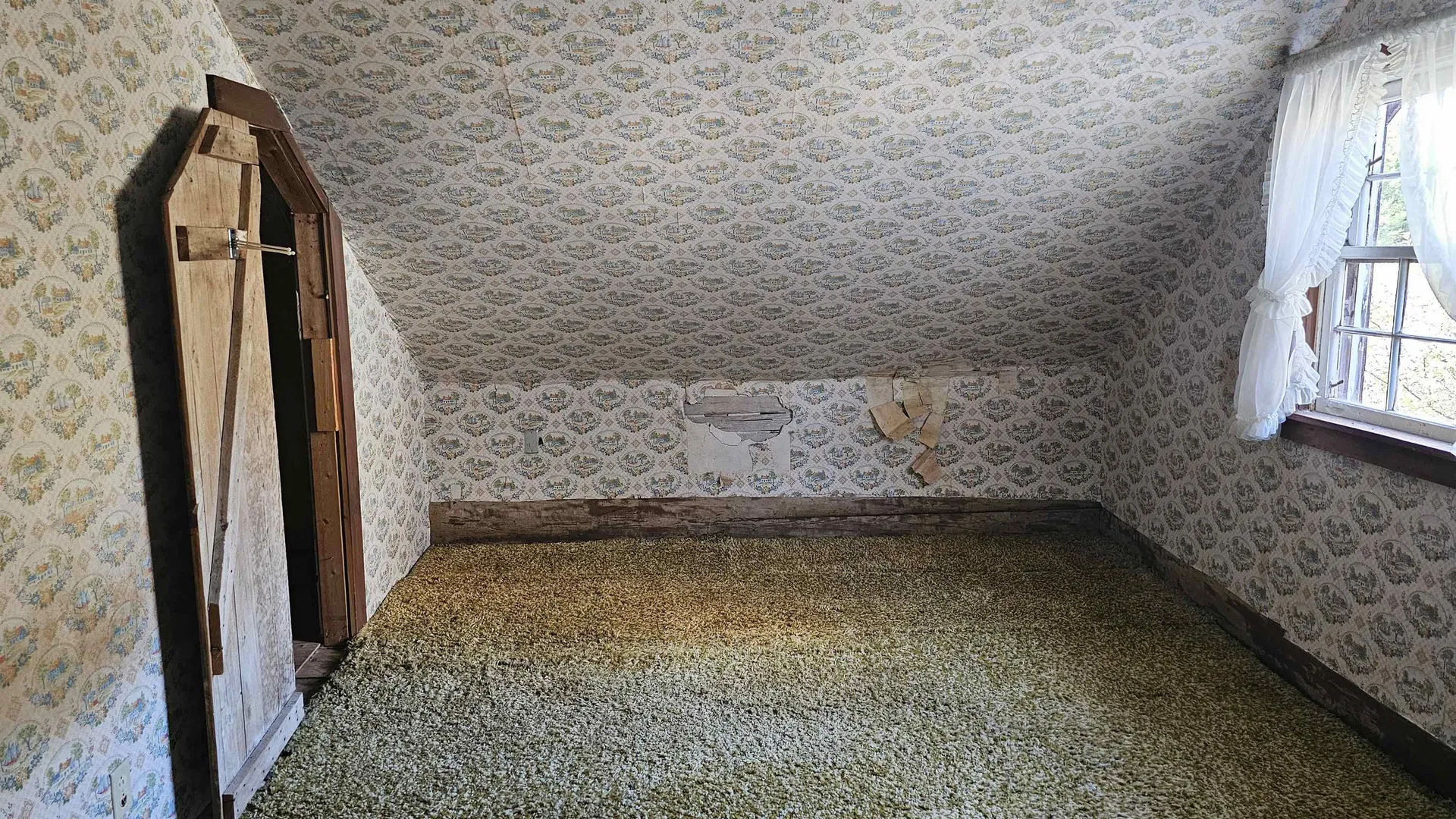 91 Venheim Road Lunenburg VT 05906