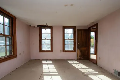 91 Venheim Road Lunenburg VT 05906