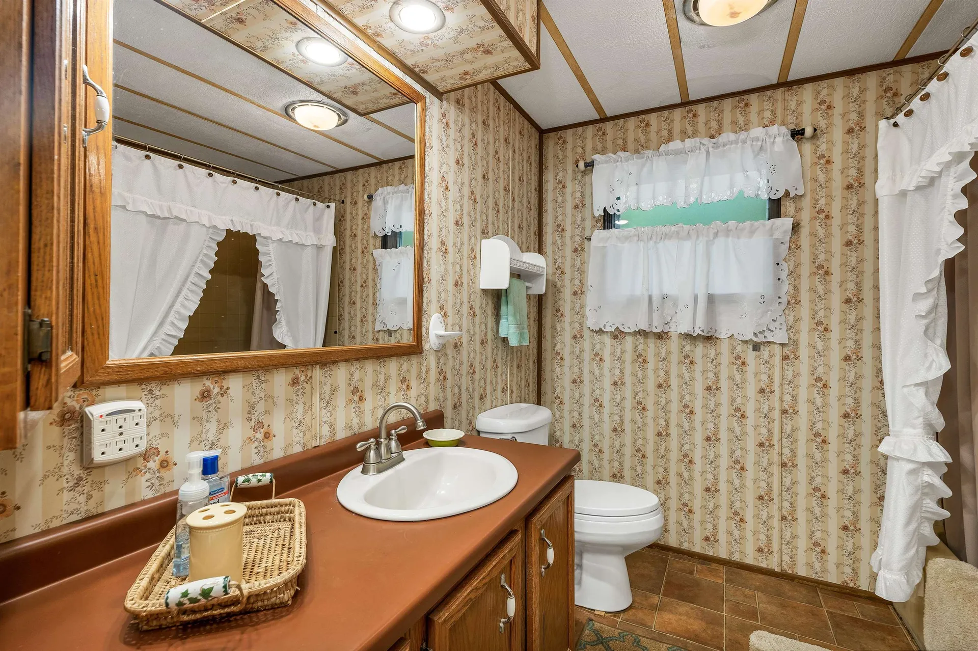 13 Silkwood Avenue Belmont NH 03220