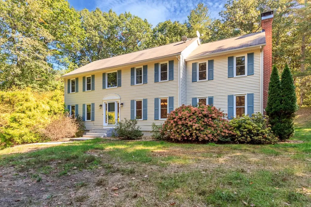 6 White Oak Lane Derry NH 03038