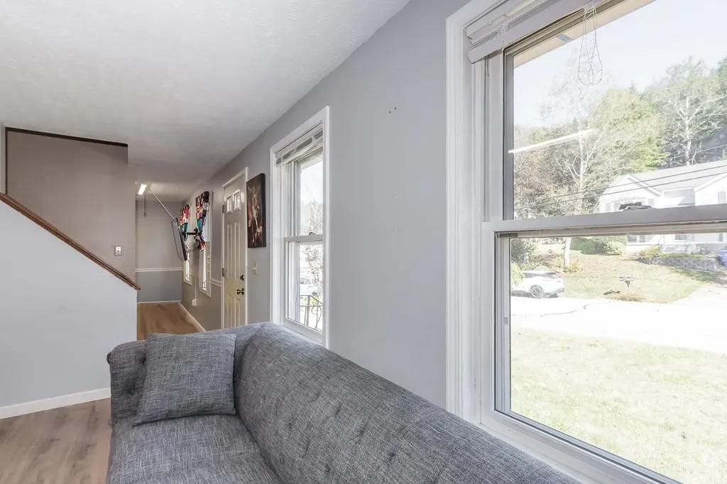 395 Brent Street Manchester NH 03103