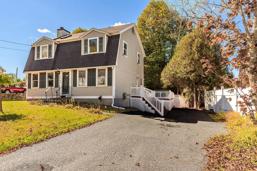 395 Brent Street Manchester NH 03103