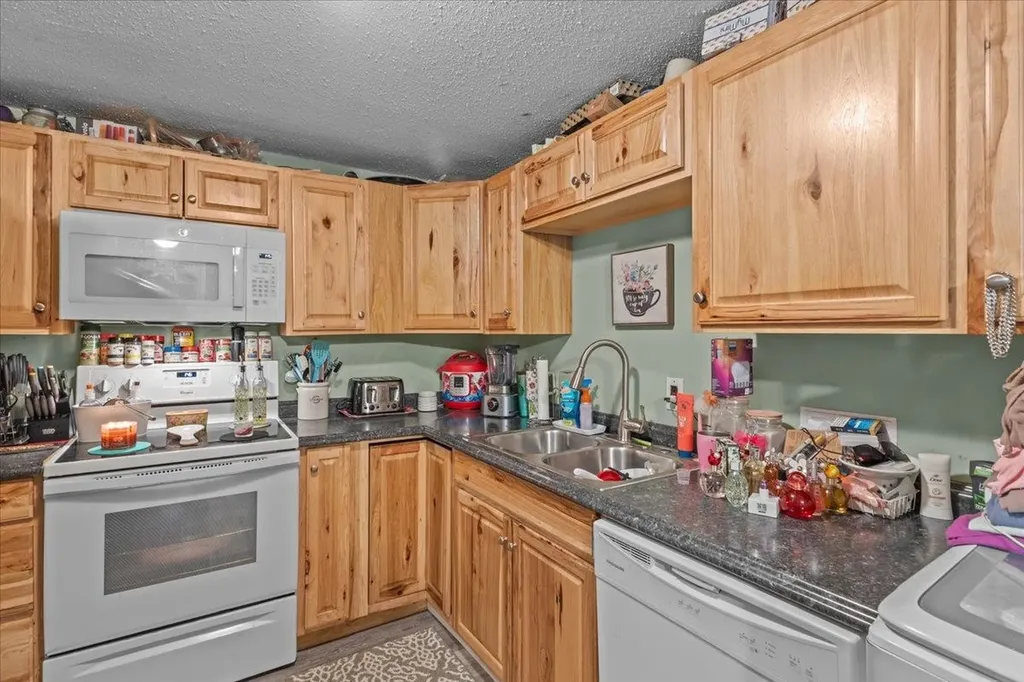 98 - 100 Ritchie Avenue Milton VT 05468