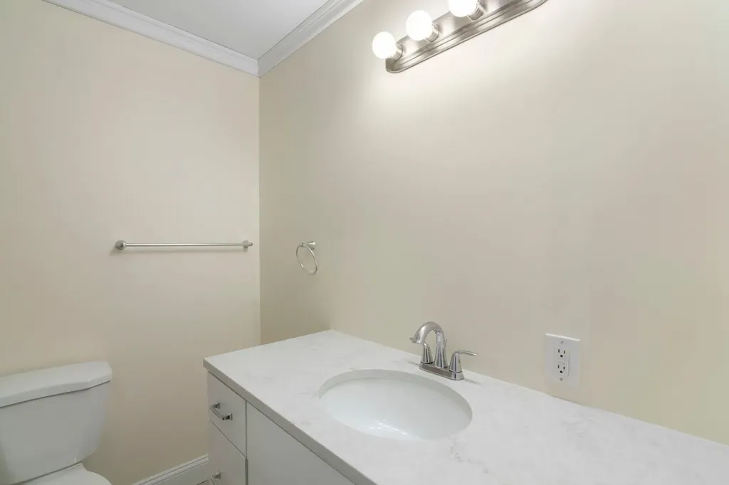 85 Stockwell Drive Brattleboro VT 05301