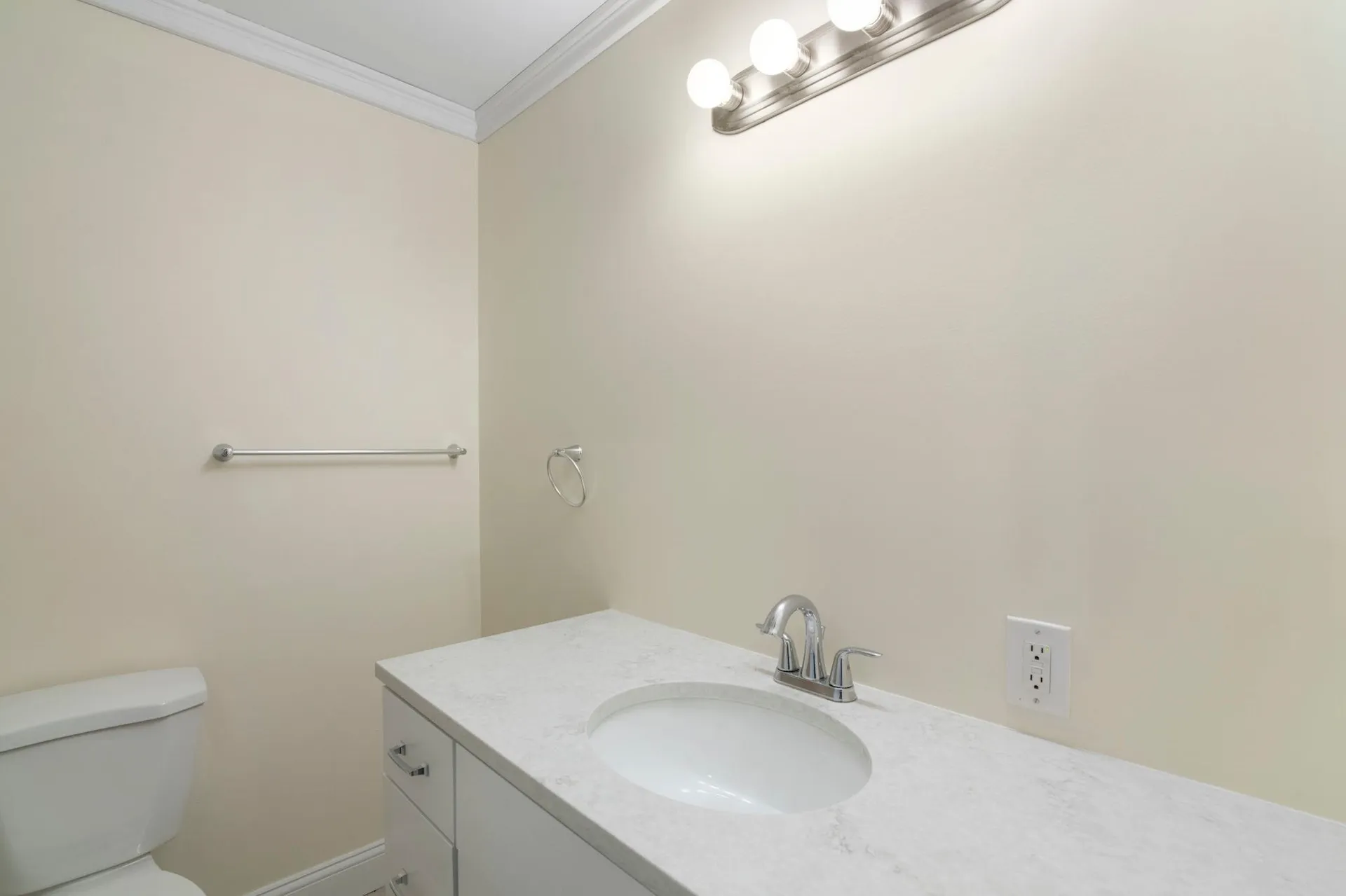 85 Stockwell Drive Brattleboro VT 05301