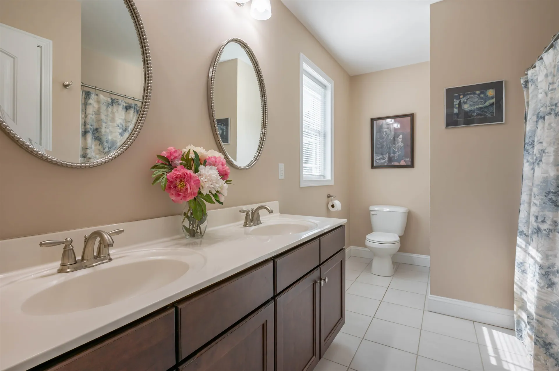 8 Pilgrim Circle Nashua NH 03063