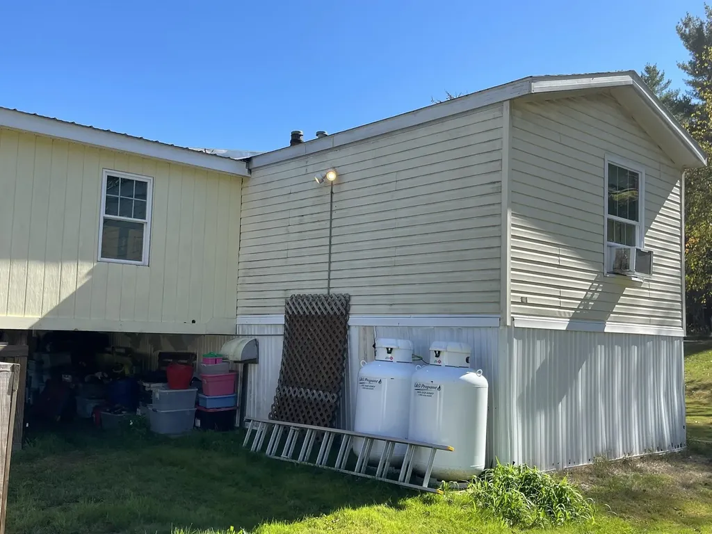 19 Back Ashuelot Road Winchester NH 03470