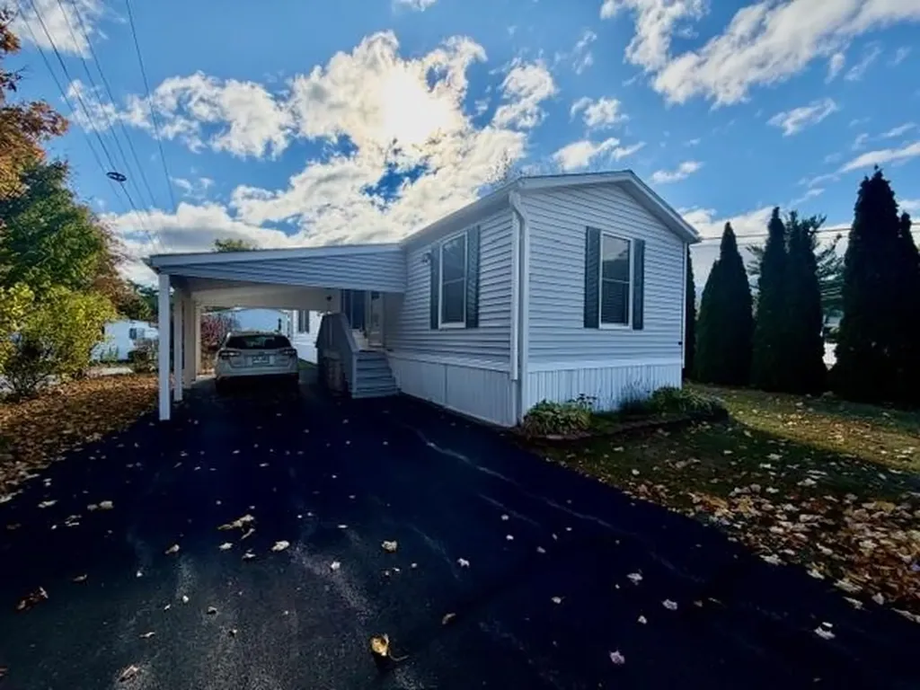 11 Libby Street Gorham NH 03581