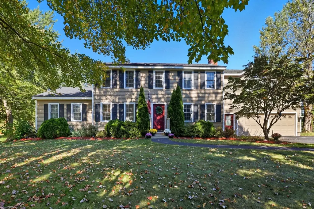 8 Blake Farm Road Derry NH 03038