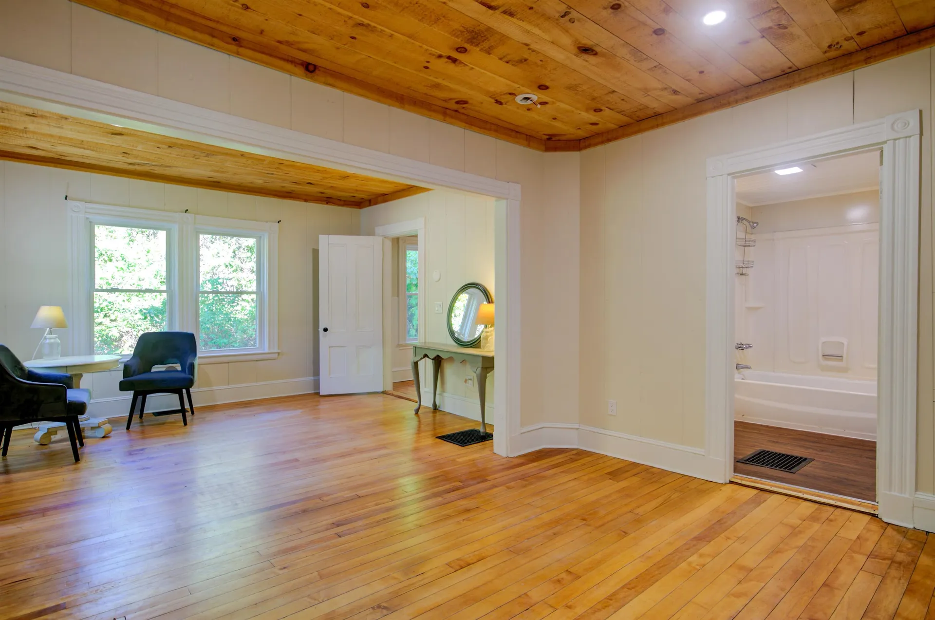 73 Dinsmore Road Conway NH 03860