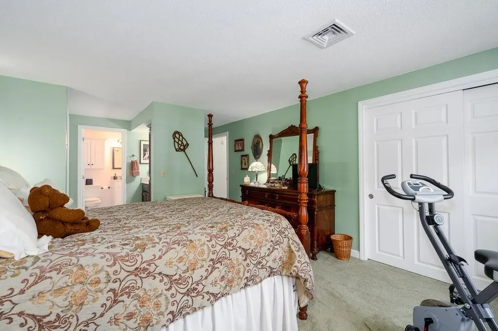 73 Bluestone Drive Nashua NH 03060