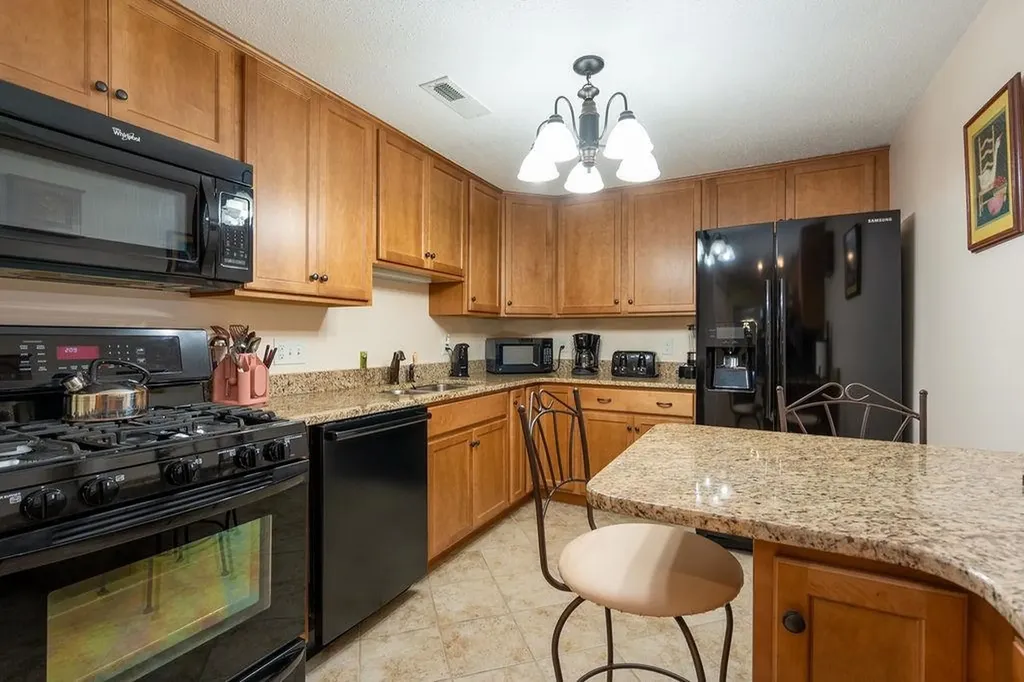 73 Bluestone Drive Nashua NH 03060