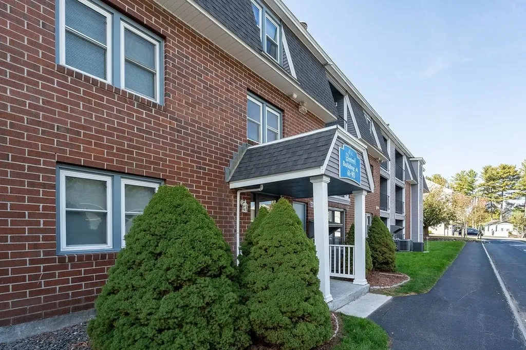 73 Bluestone Drive Nashua NH 03060