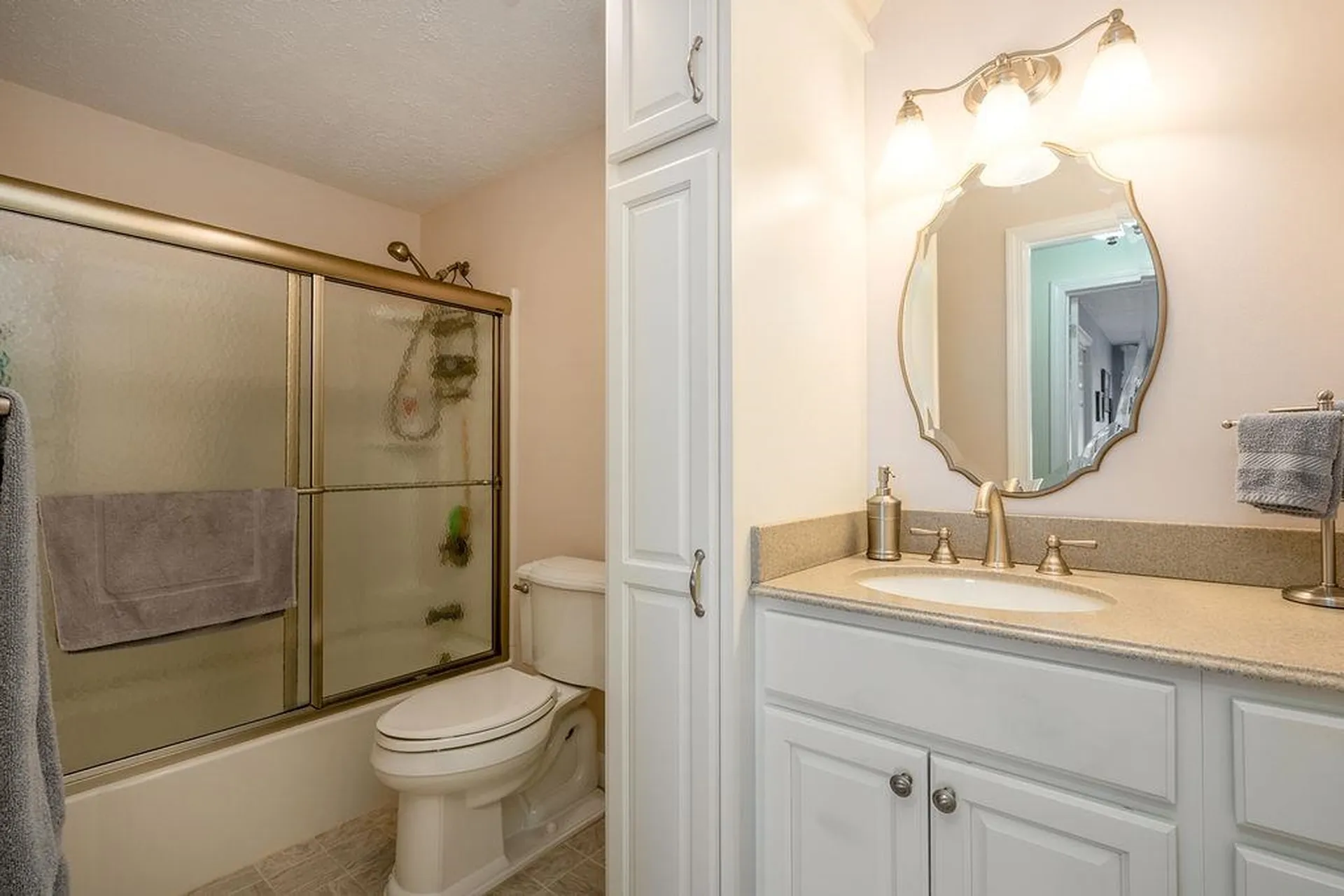 73 Bluestone Drive Nashua NH 03060