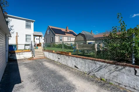 625 Green Street Manchester NH 03103