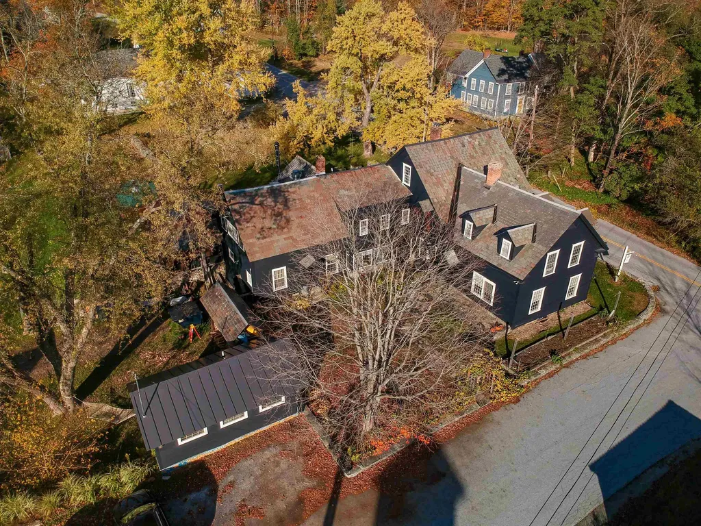 95 Middletown Road Londonderry VT 05155