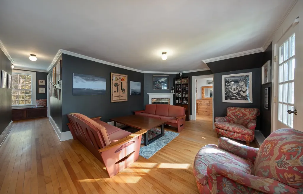 95 Middletown Road Londonderry VT 05155