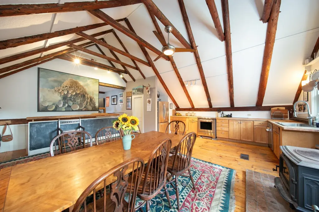 95 Middletown Road Londonderry VT 05155