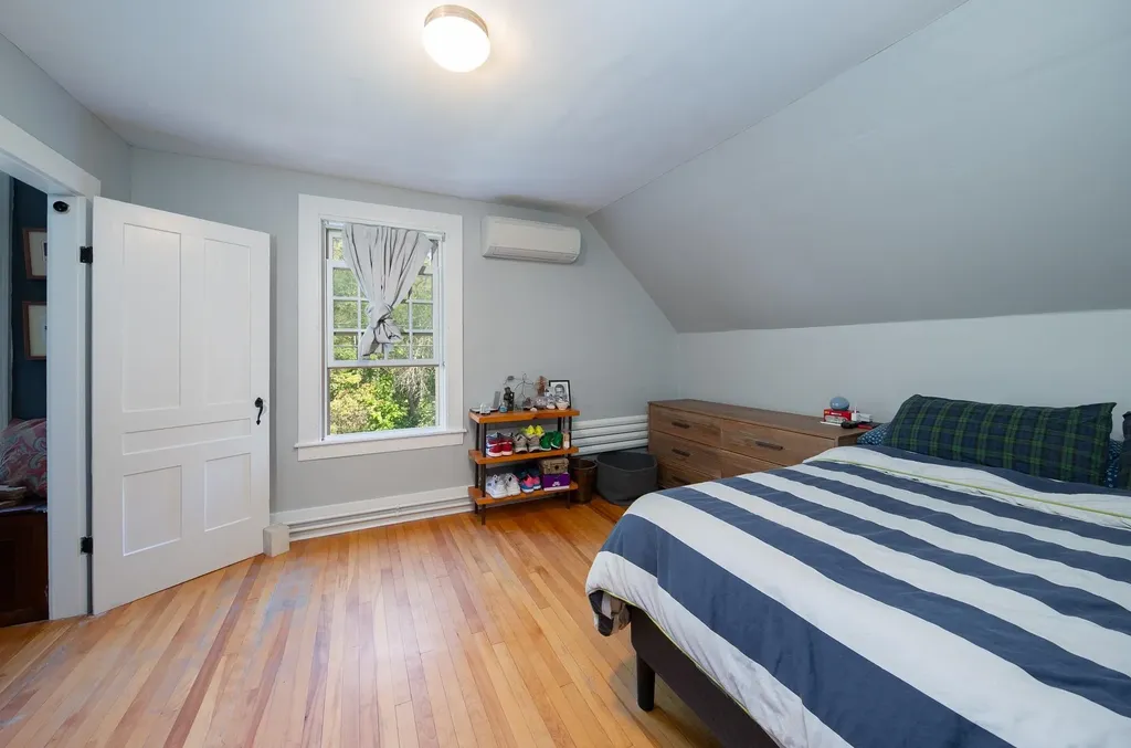 95 Middletown Road Londonderry VT 05155