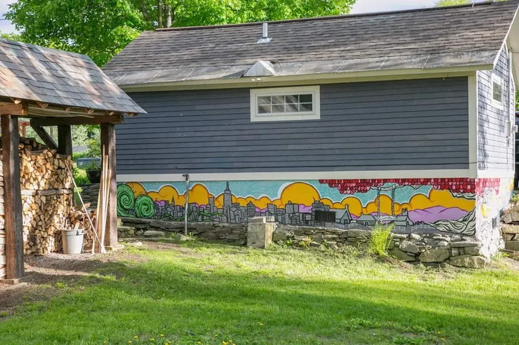 95 Middletown Road Londonderry VT 05155