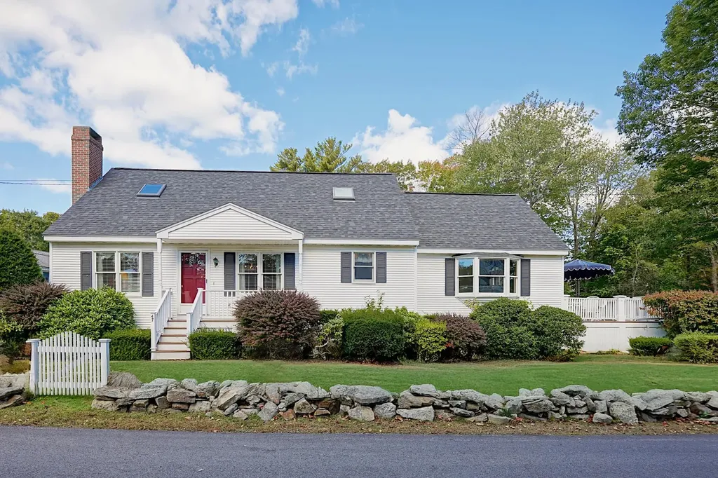 47 Gray Court Rye NH 03870