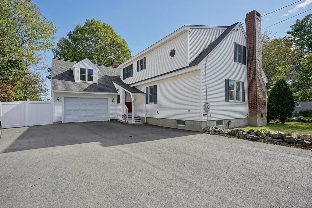47 Gray Court Rye NH 03870