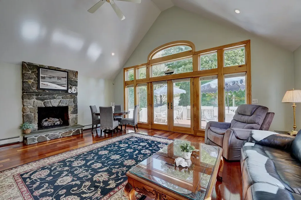 47 Gray Court Rye NH 03870