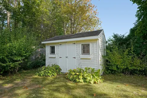 47 Gray Court Rye NH 03870