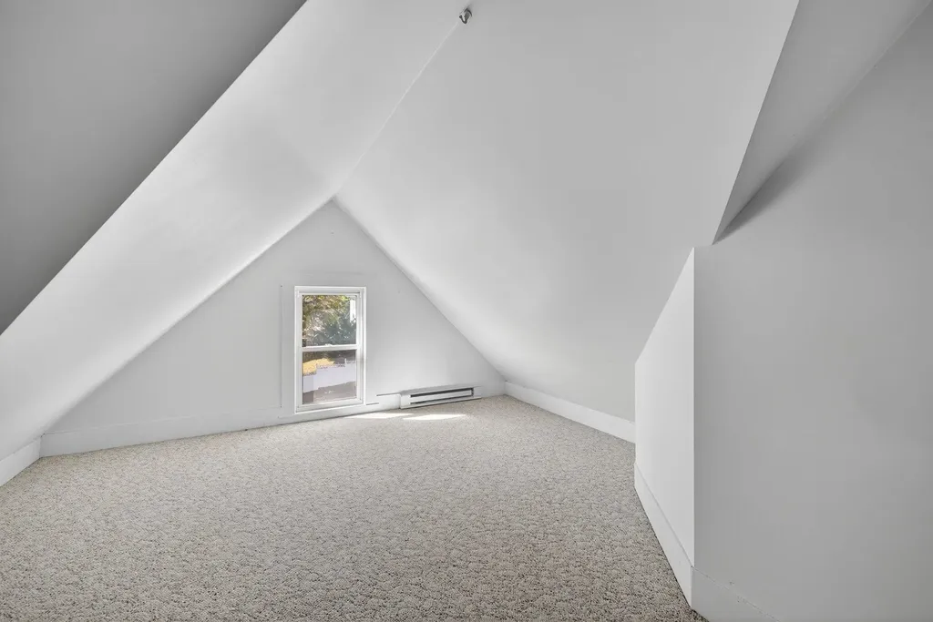 84 East Broadway Street Derry NH 03038