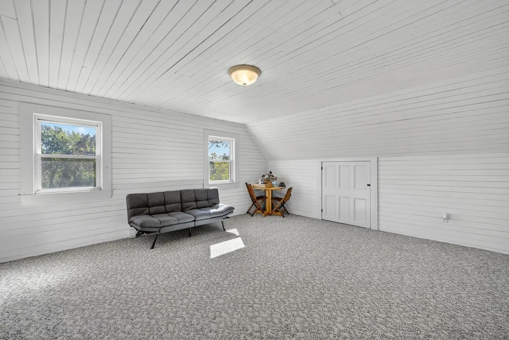 84 East Broadway Street Derry NH 03038