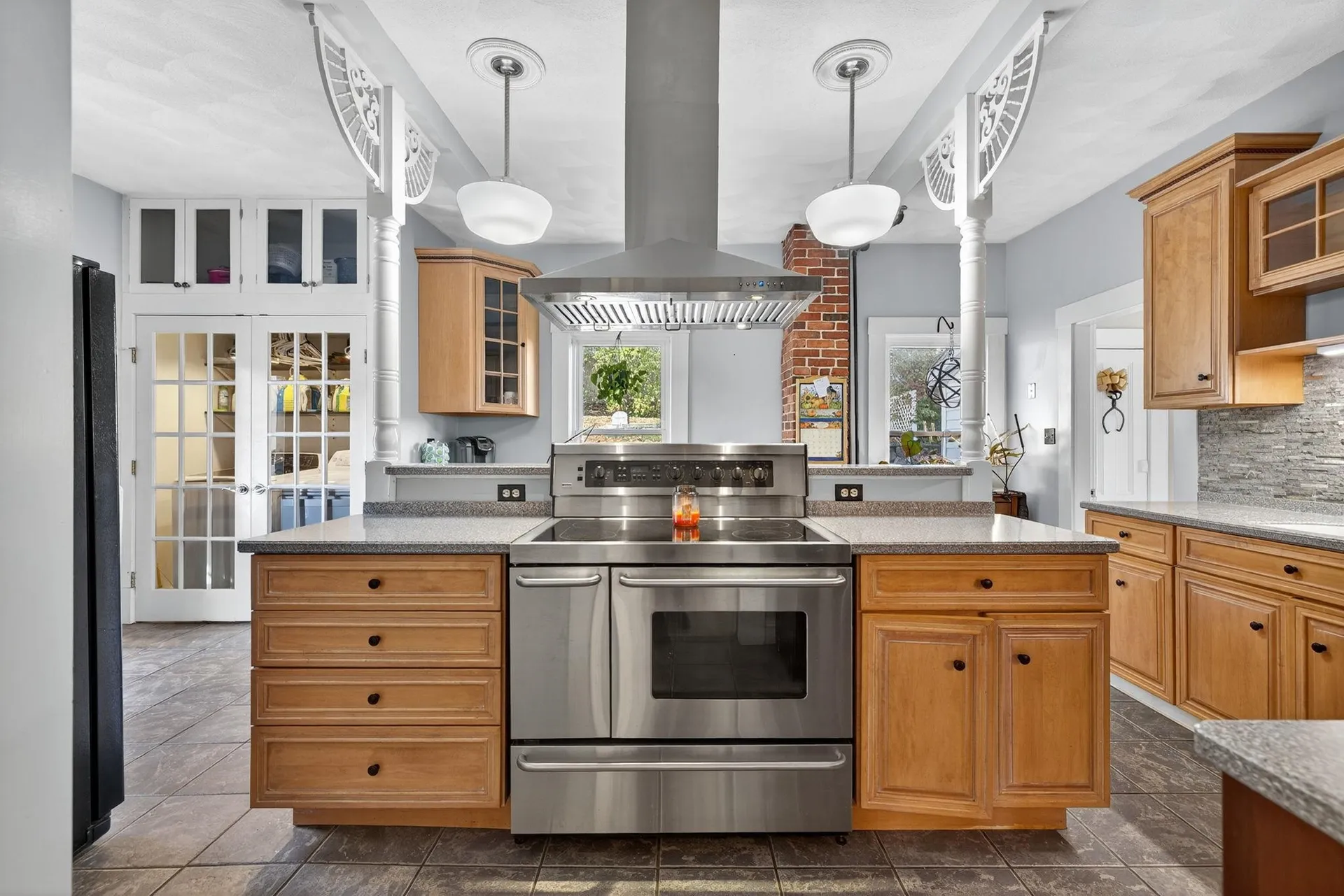 84 East Broadway Street Derry NH 03038