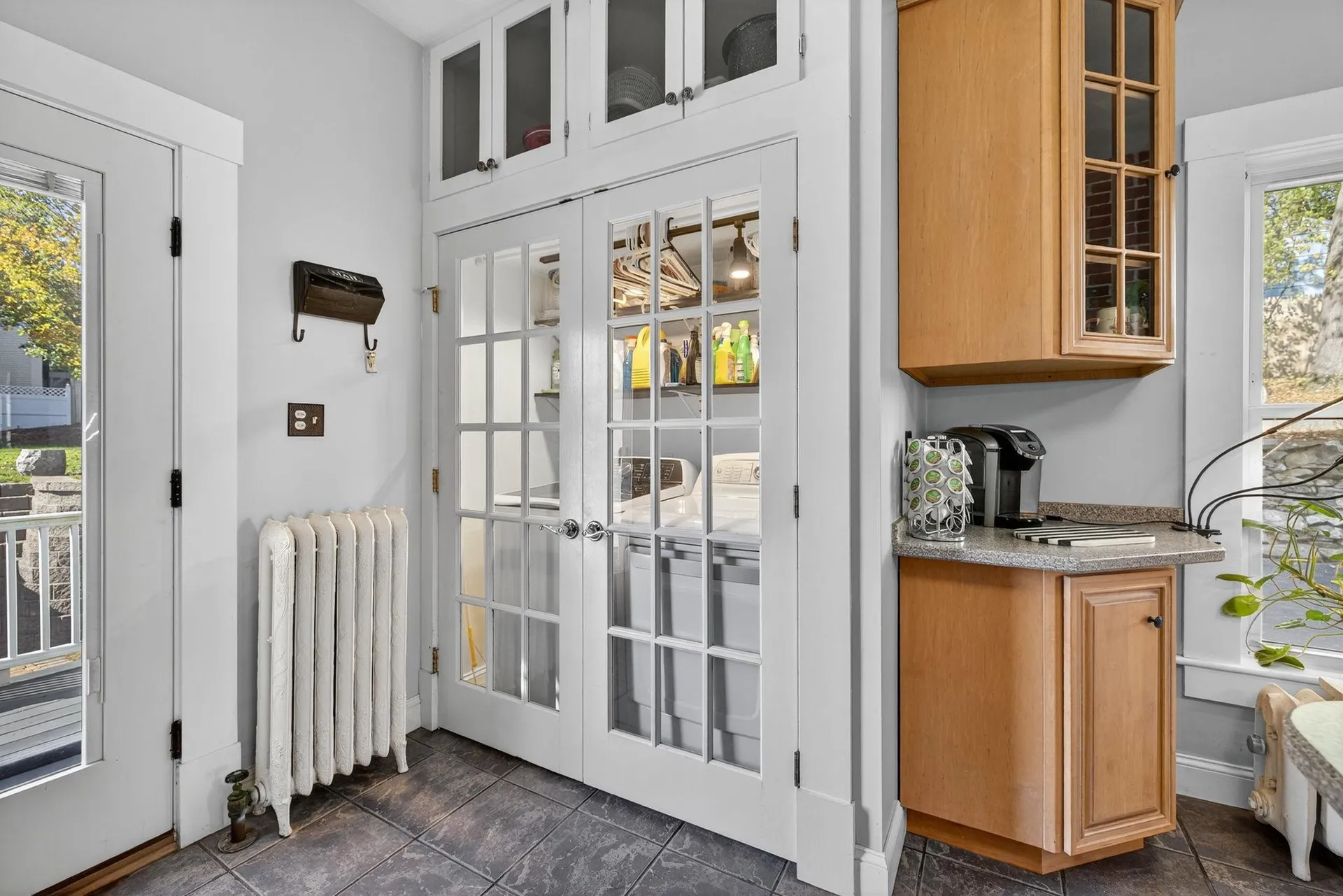 84 East Broadway Street Derry NH 03038