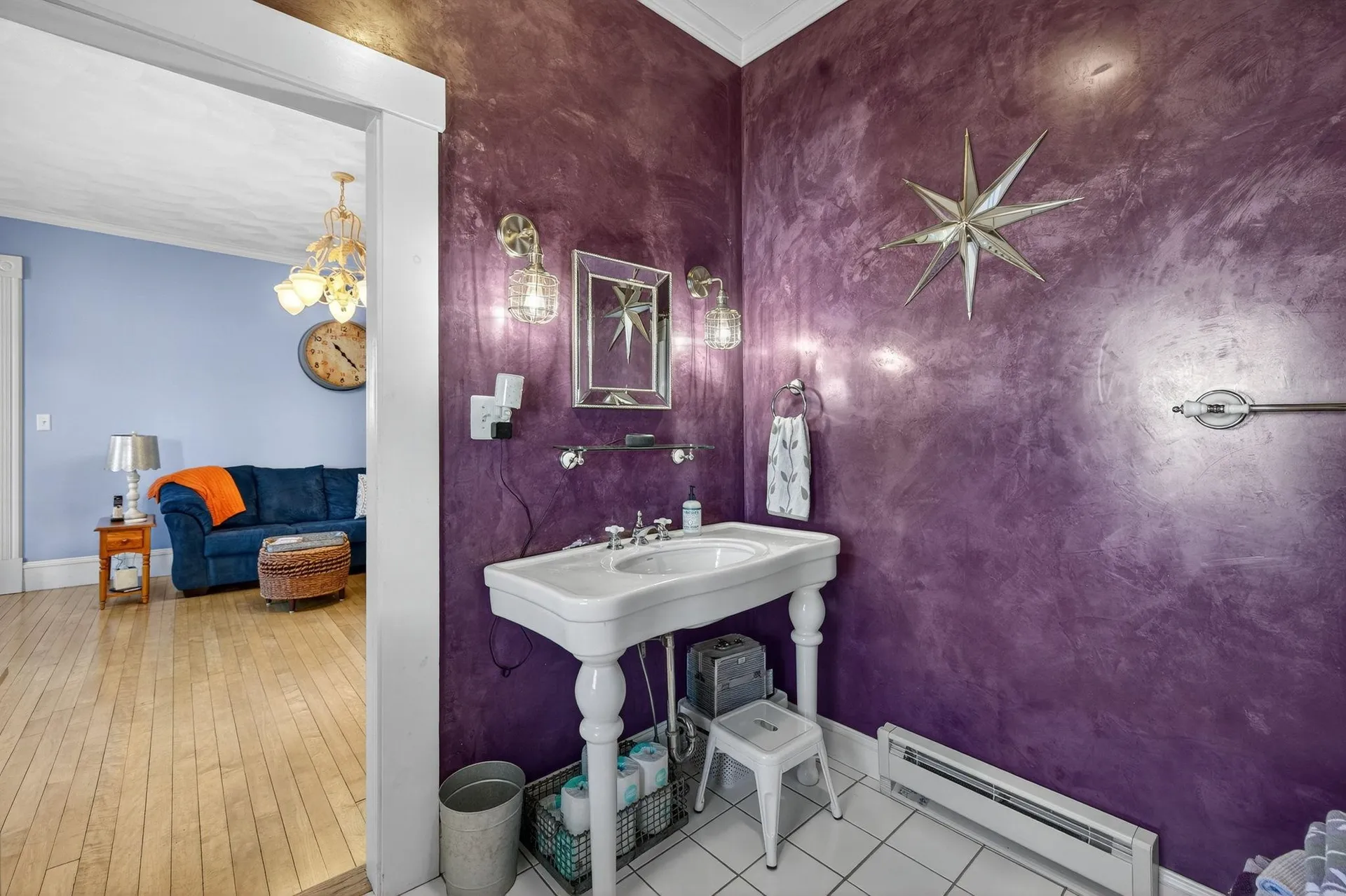 84 East Broadway Street Derry NH 03038