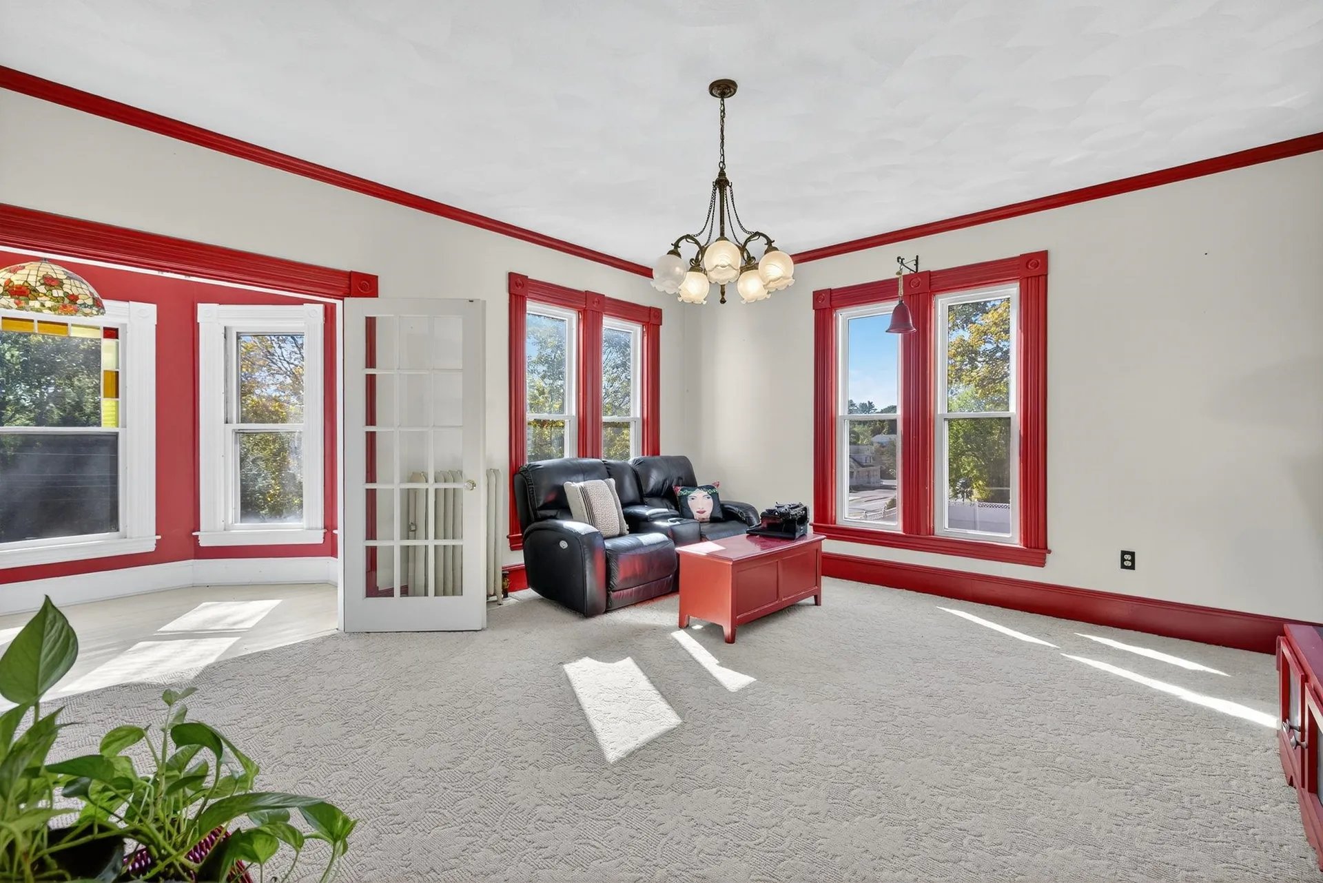 84 East Broadway Street Derry NH 03038