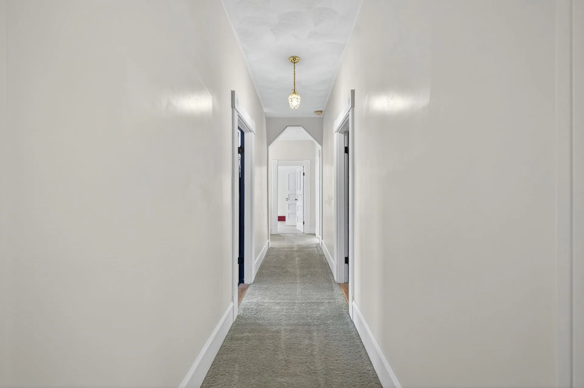 84 East Broadway Street Derry NH 03038