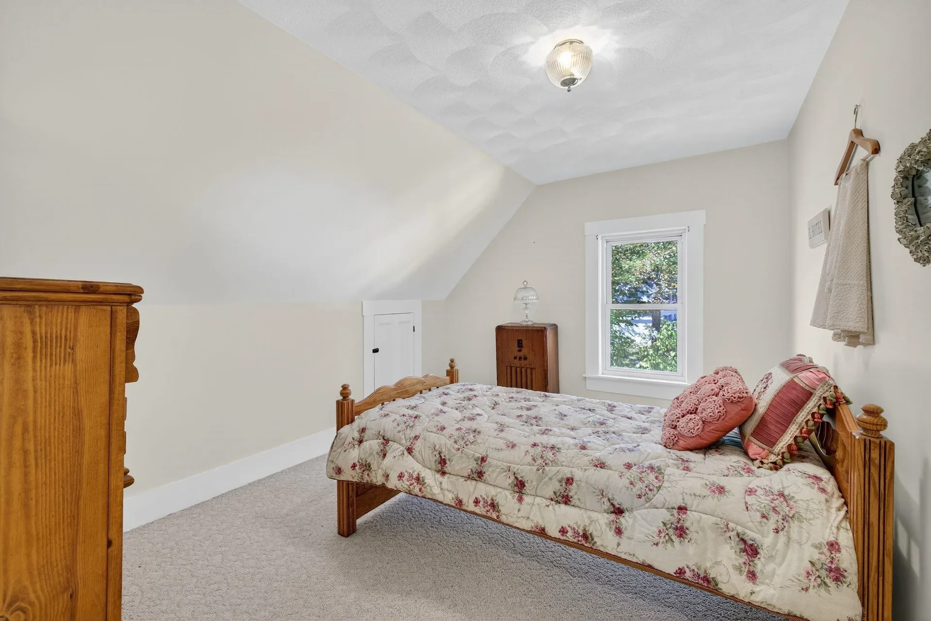 84 East Broadway Street Derry NH 03038