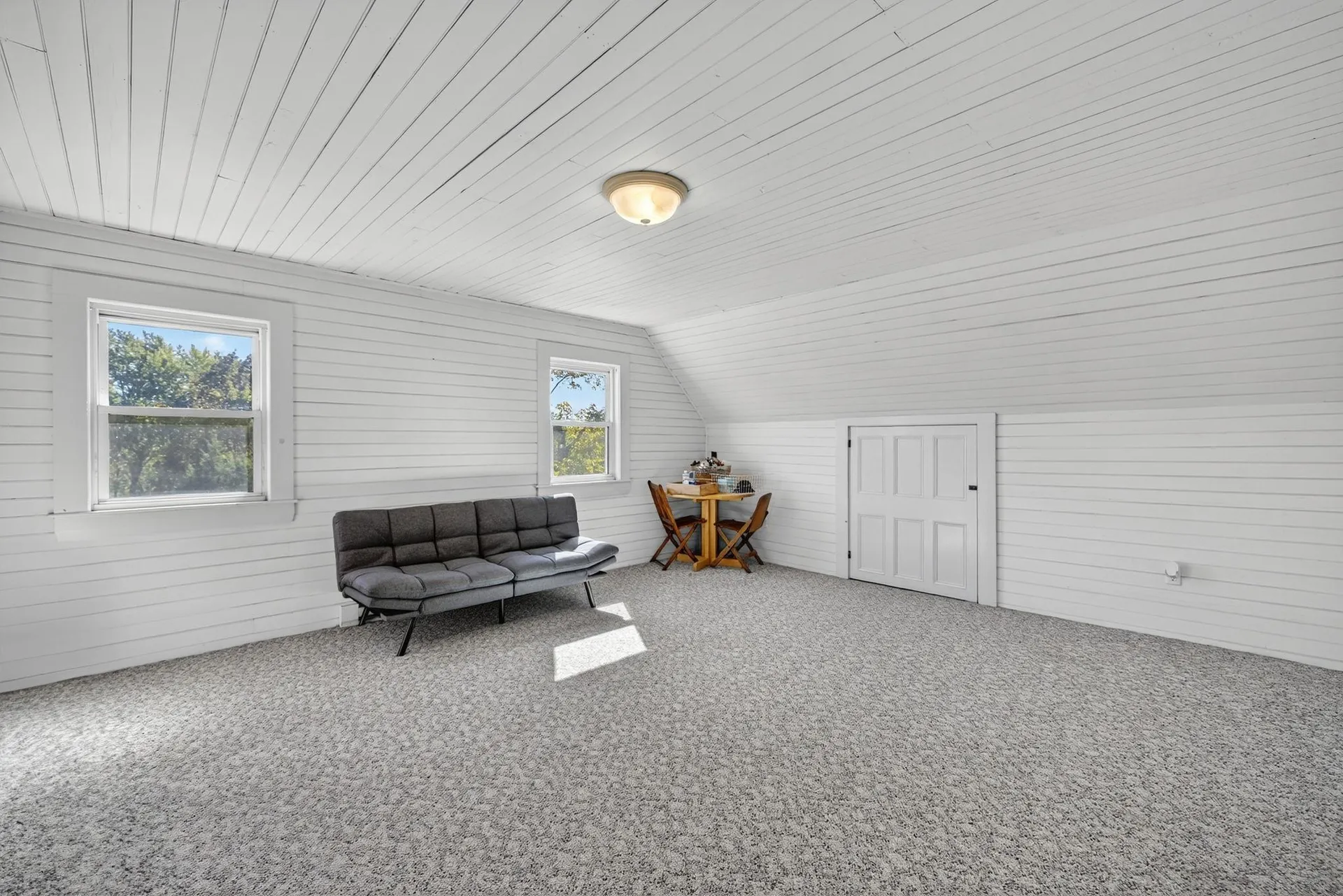 84 East Broadway Street Derry NH 03038