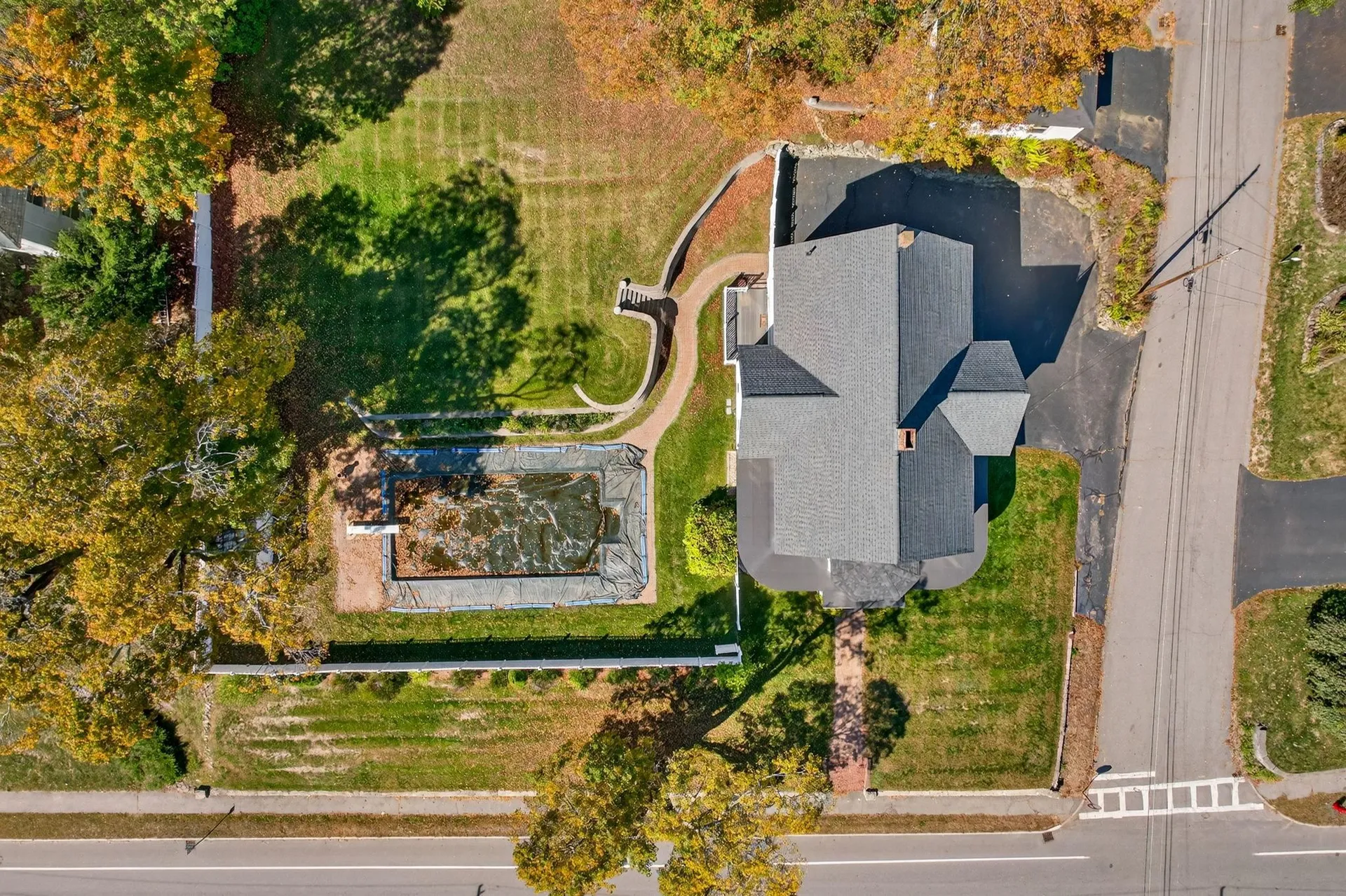 84 East Broadway Street Derry NH 03038