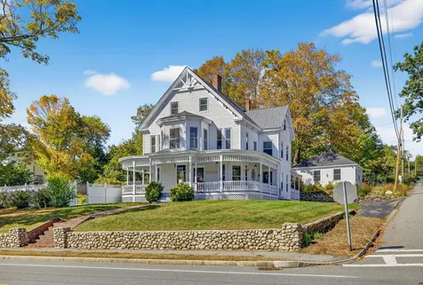 84 East Broadway Street Derry NH 03038